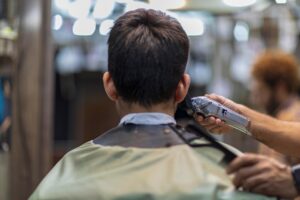 カミソリと電気シェーバーはどっちが良い？