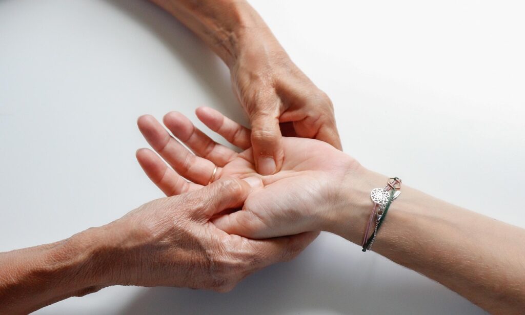 自己処理の剃り方で効果的に落ちる方法は？